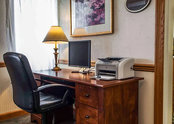 Hotel Comfort & Geneva- West Chicago 4*