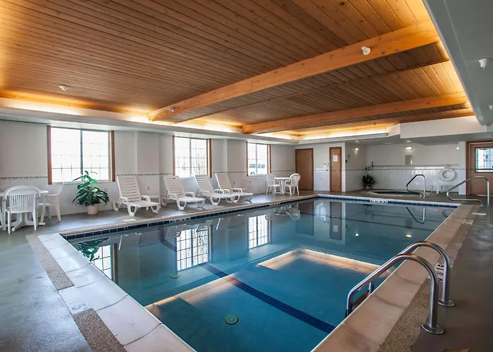 Hotel Comfort & Geneva- West Chicago 4*