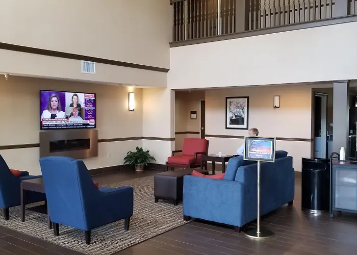 Comfort & Geneva- West Chicago 4*