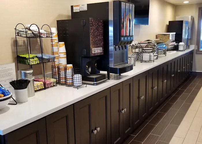Comfort & Geneva- West Chicago Hotel 4*