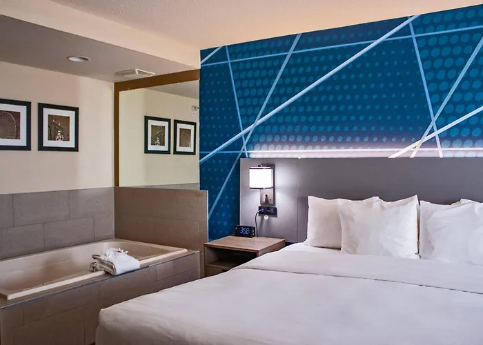 Comfort & Geneva- West Chicago Hotel 4*