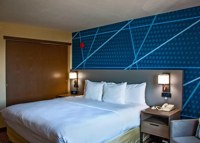 Comfort & Geneva- West Chicago 4*