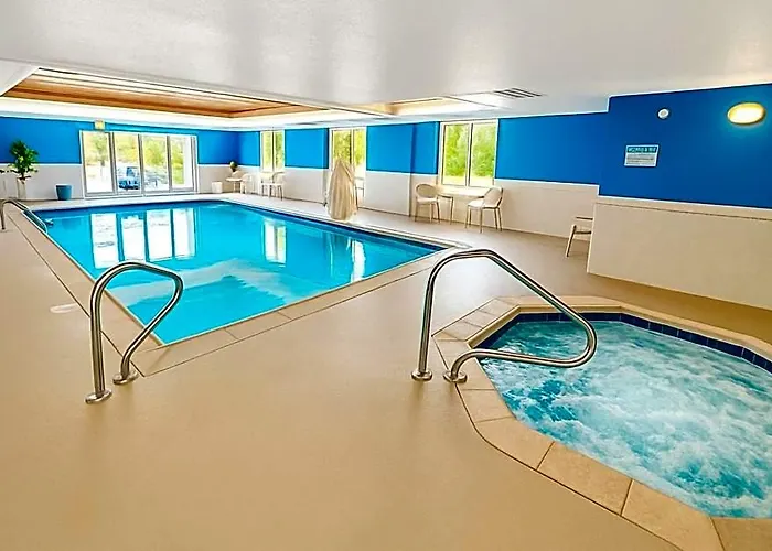 Hotel Comfort & Geneva- West Chicago 4*